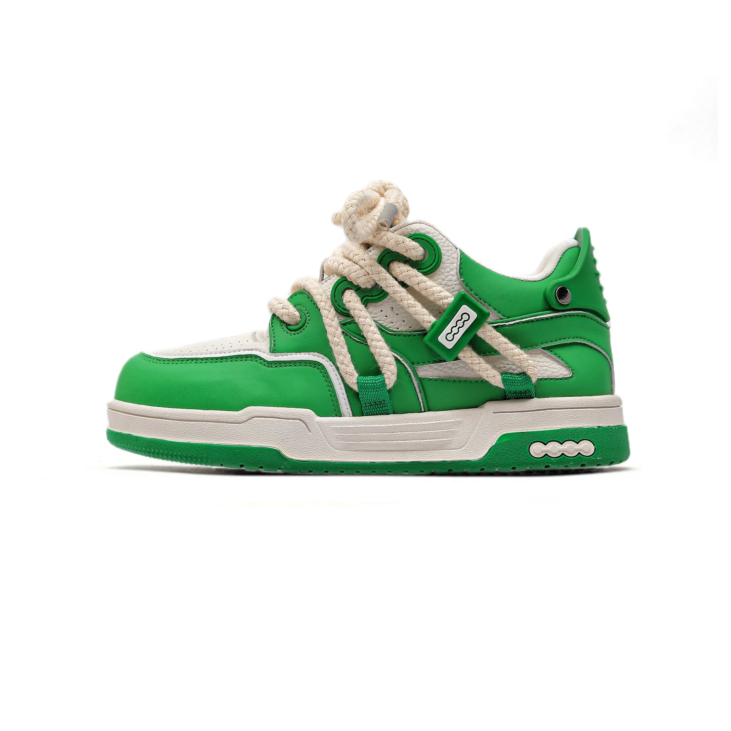 sports skate shoes