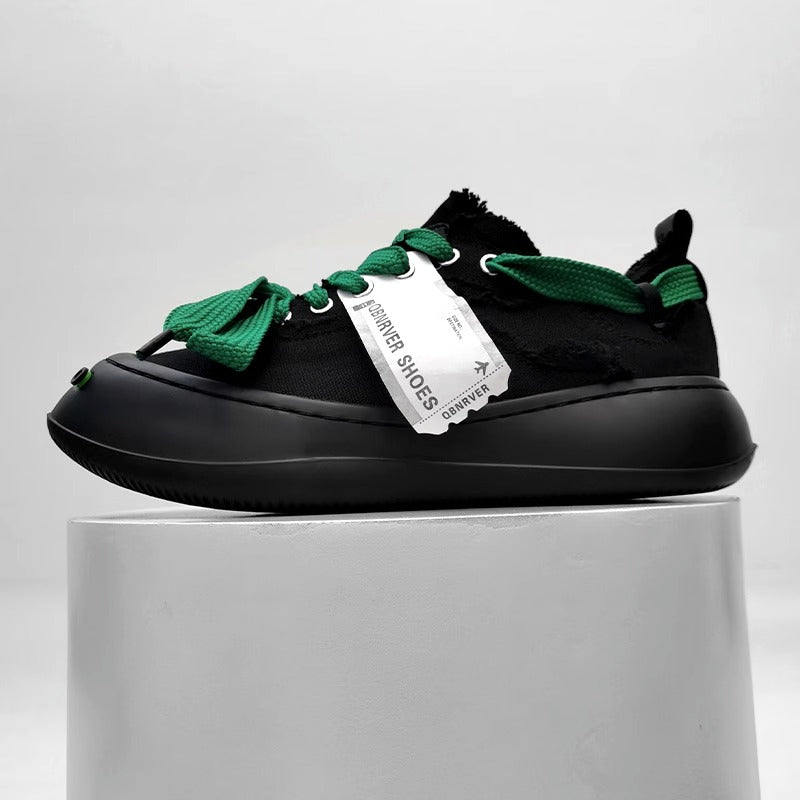 Thick-soled sneakers with raw edges