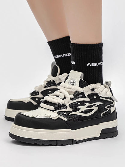 Thick-soled sports and casual sneakers