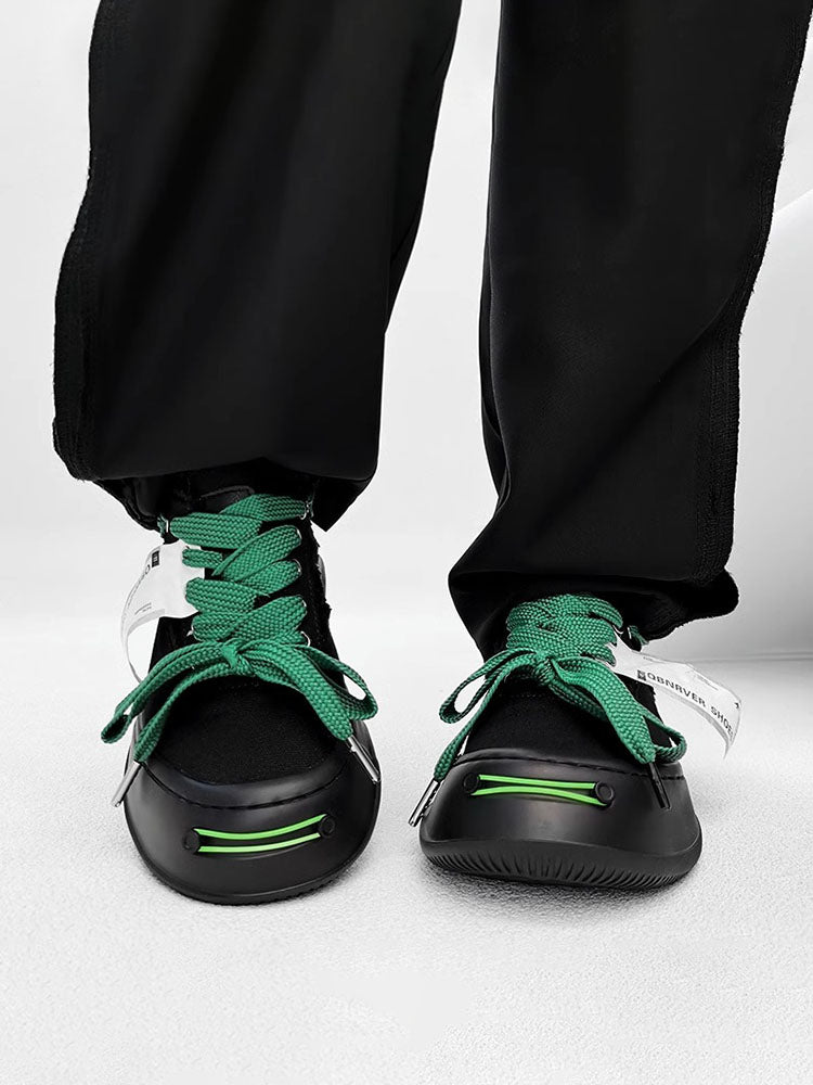 Thick-soled sneakers with raw edges