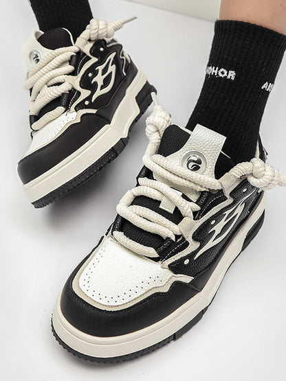 Thick-soled sports and casual sneakers