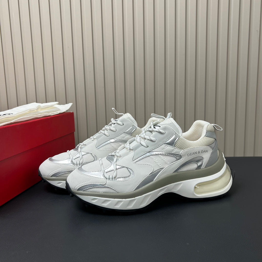 Flache Schuhe mit großem Kopf 