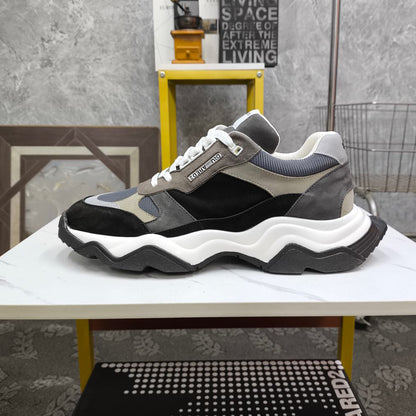 Flache Schuhe mit großem Kopf 