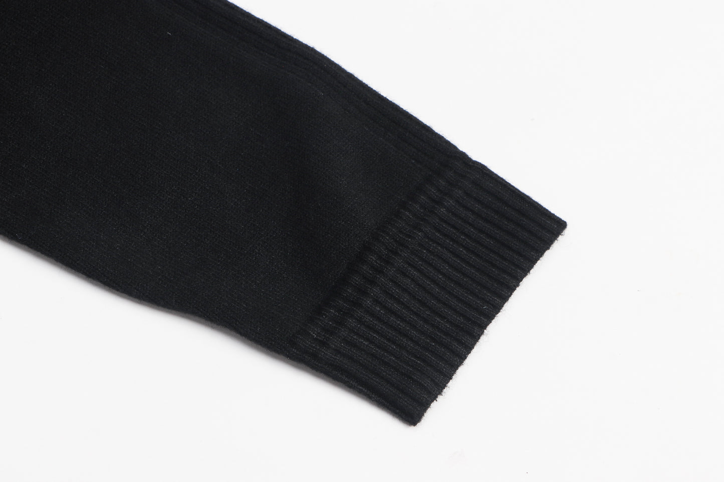 New- 2025ss Black Sweaters