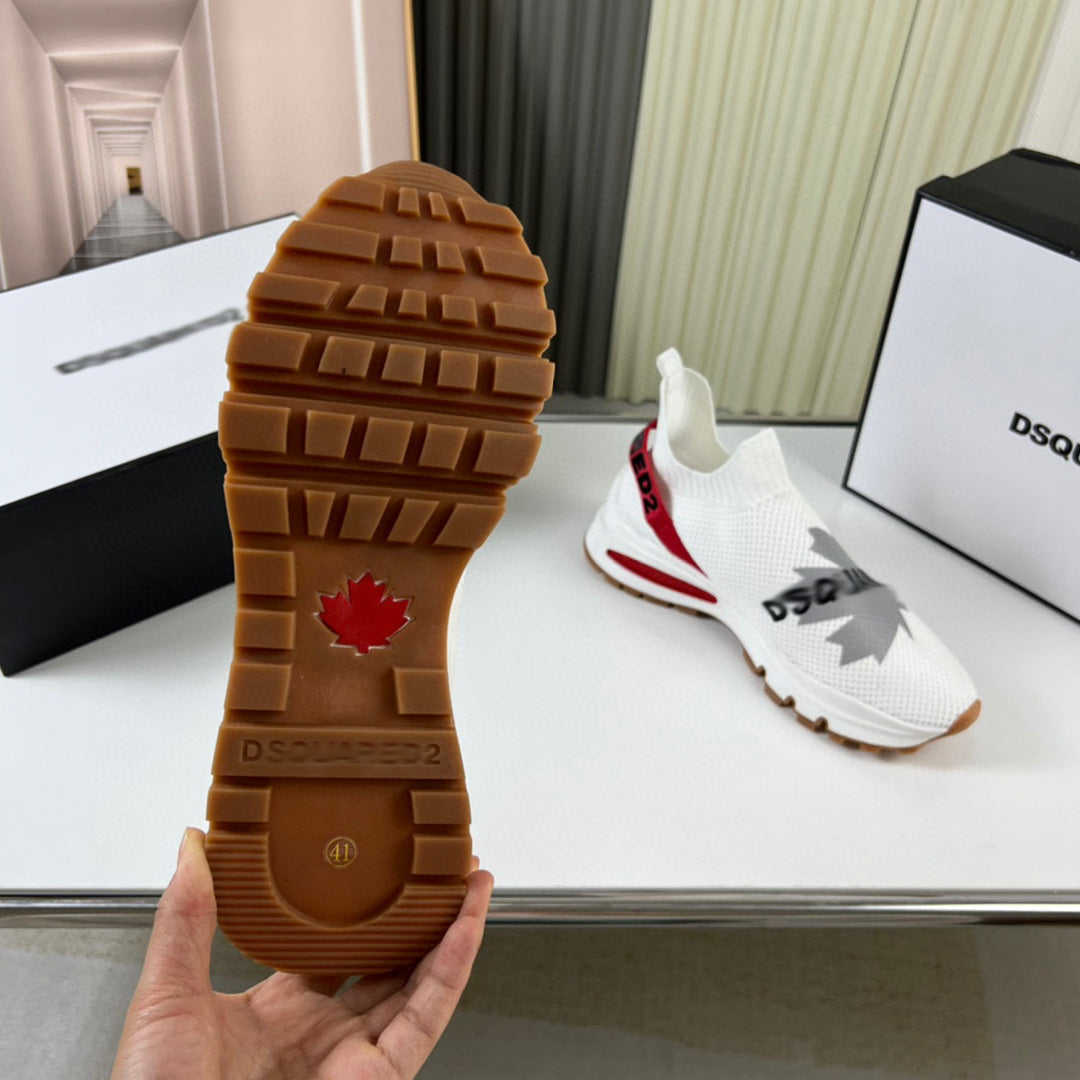 Flache Schuhe mit großem Kopf 