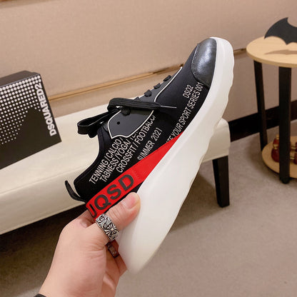 Flache Schuhe mit großem Kopf 