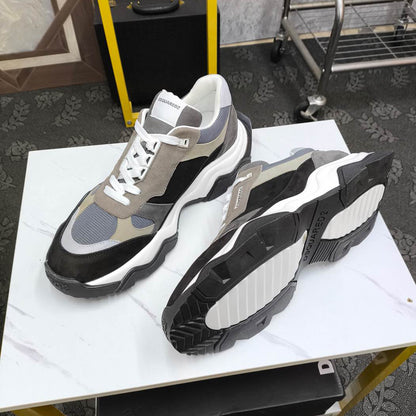 Flache Schuhe mit großem Kopf 