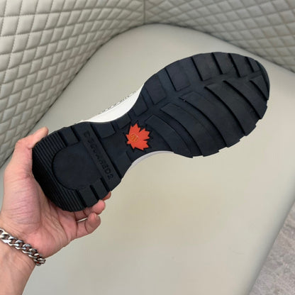 Flache Schuhe mit großem Kopf 